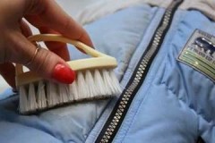 Petua berguna untuk cucian kering jaket di rumah tanpa mencuci