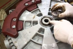 A step-by-step guide on how to replace a bearing in a Samsung washing machine with your own hands
