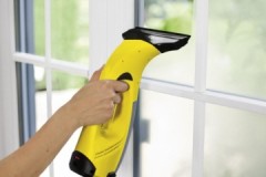 Posso usar um gerador de vapor para limpar janelas?