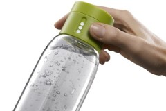 Effective ways to remove odor from plastic water bottle