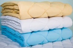Kesukaran proses: bagaimana mencuci selimut kapas di rumah?