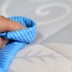 Tipy a způsoby, jak si matraci umýt doma močí