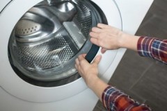 Why does not the door of the Samsung washing machine open after washing and how to open it forcibly?