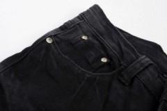 Tips en geheimen voor het wassen van zwarte spijkerbroeken