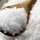 Recepten en tips om tule met zout te wassen en het sneeuwwit te maken