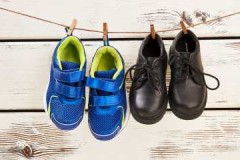 Several proven ways to quickly dry your shoes after washing or rain
