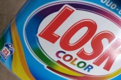 Repasuhin ang mga detergent sa paglalaba ng Losk Color: mga kalamangan at kahinaan, gastos, opinyon ng gumagamit